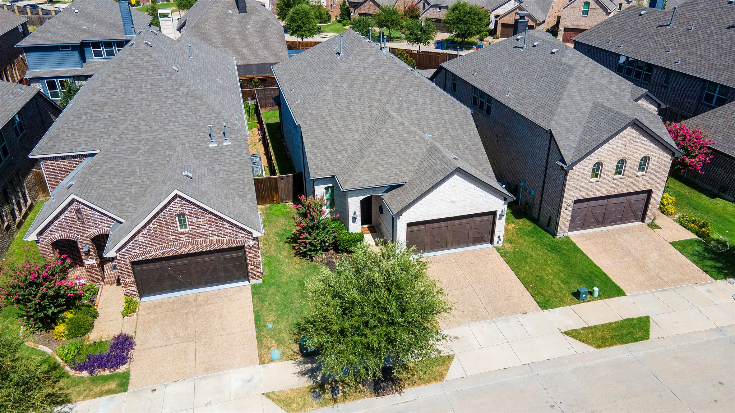 208 Highwood Trail