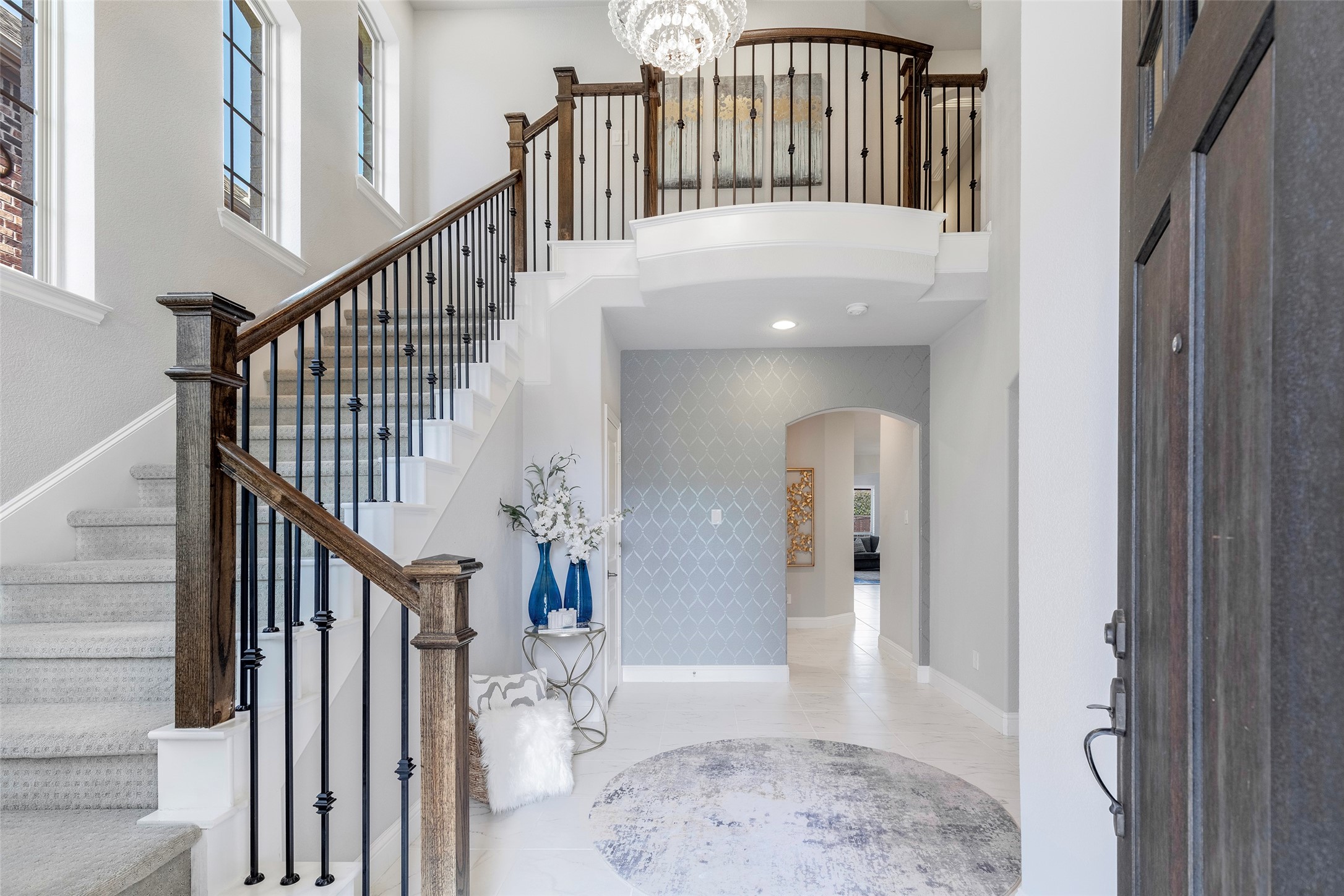 208 Highwood Trail