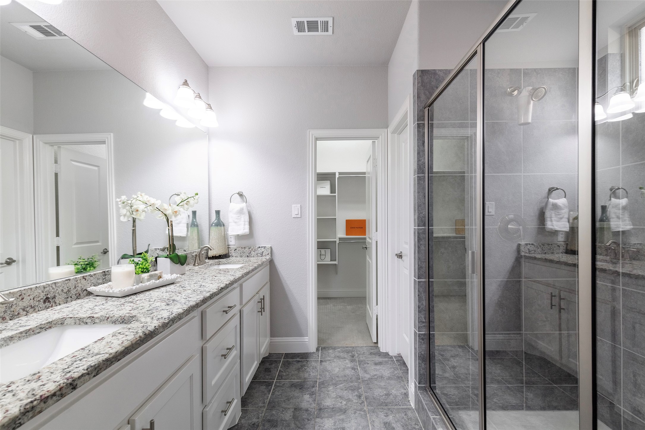 208 Highwood Trail