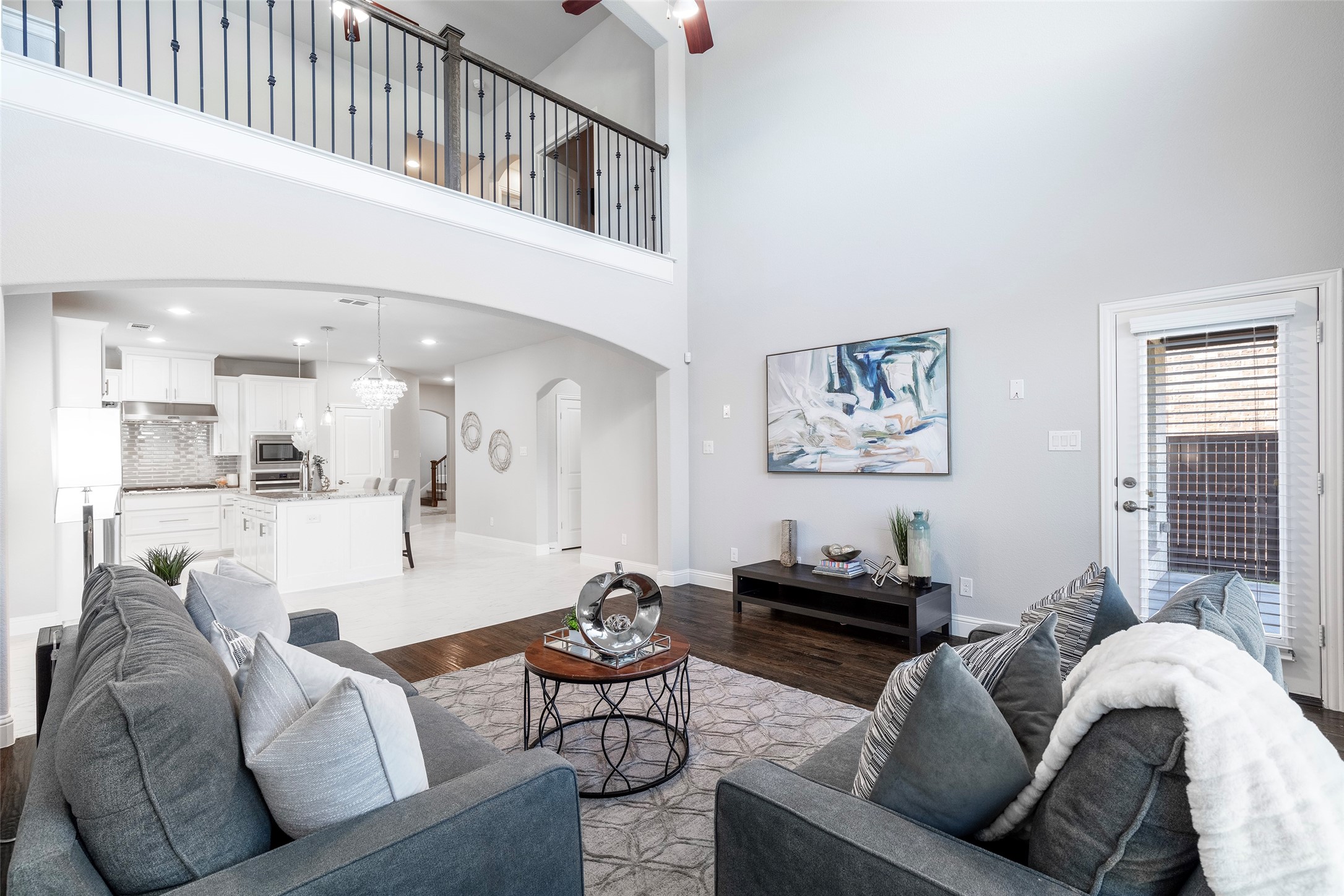 208 Highwood Trail