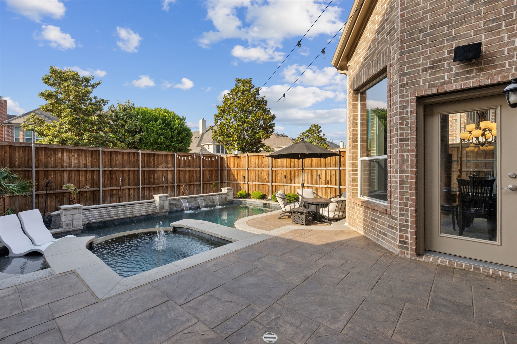 1828 Idlewild Drive