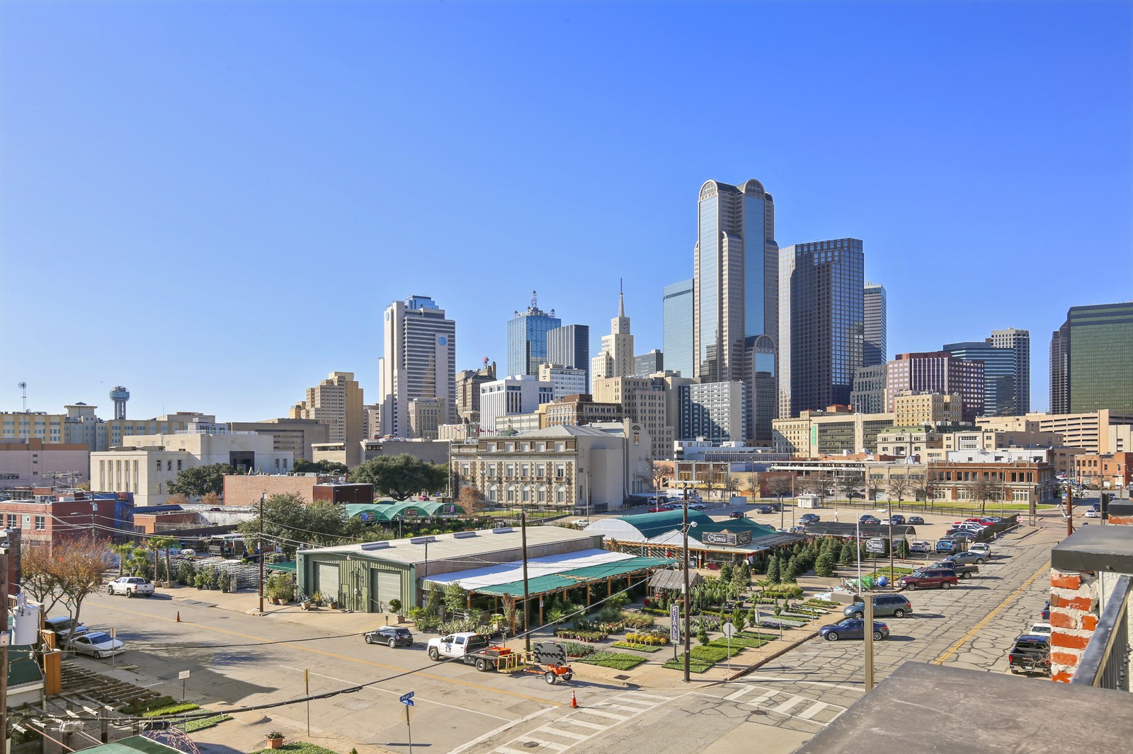 640 S Pearl Expressway