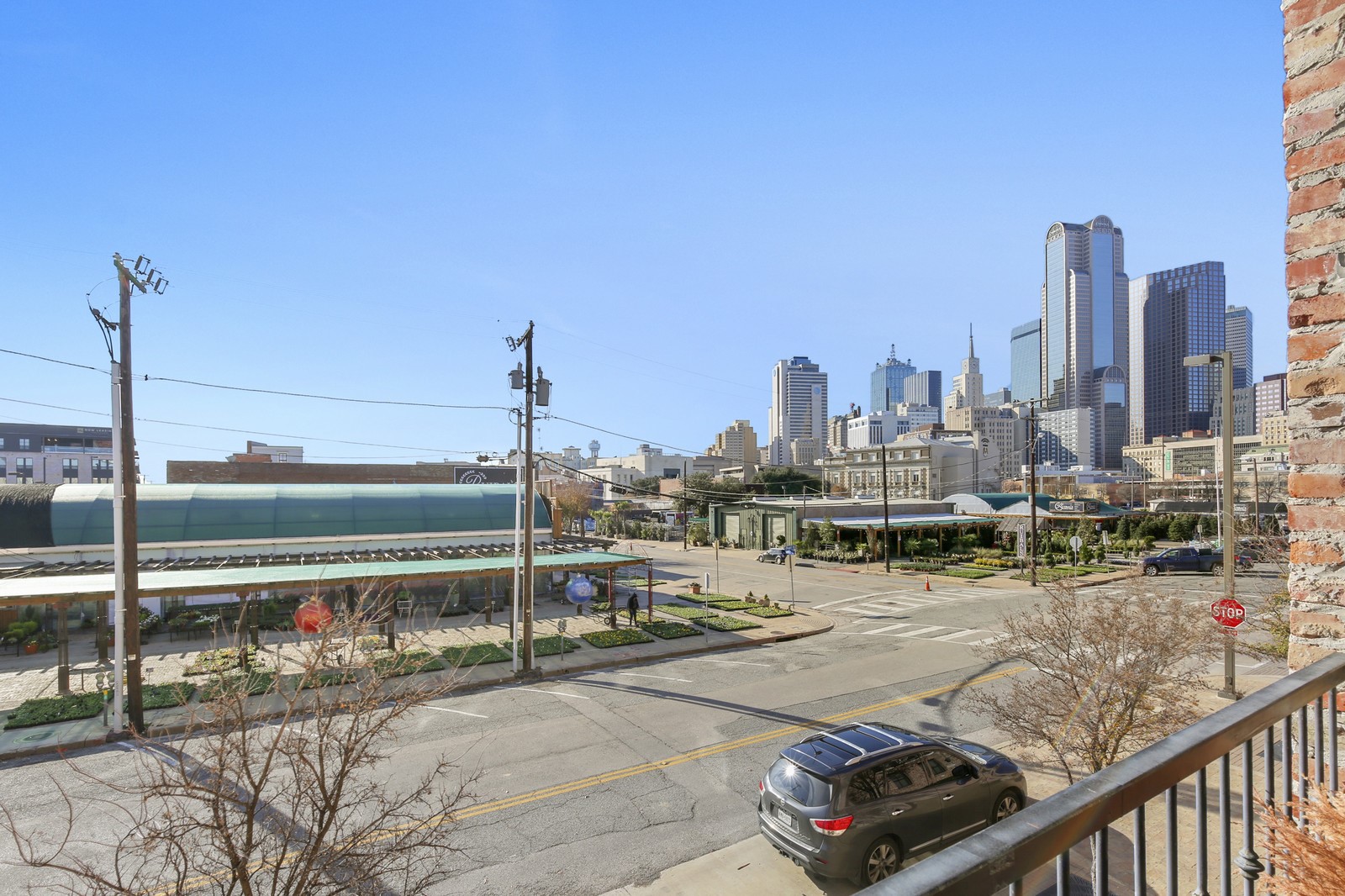 640 S Pearl Expressway