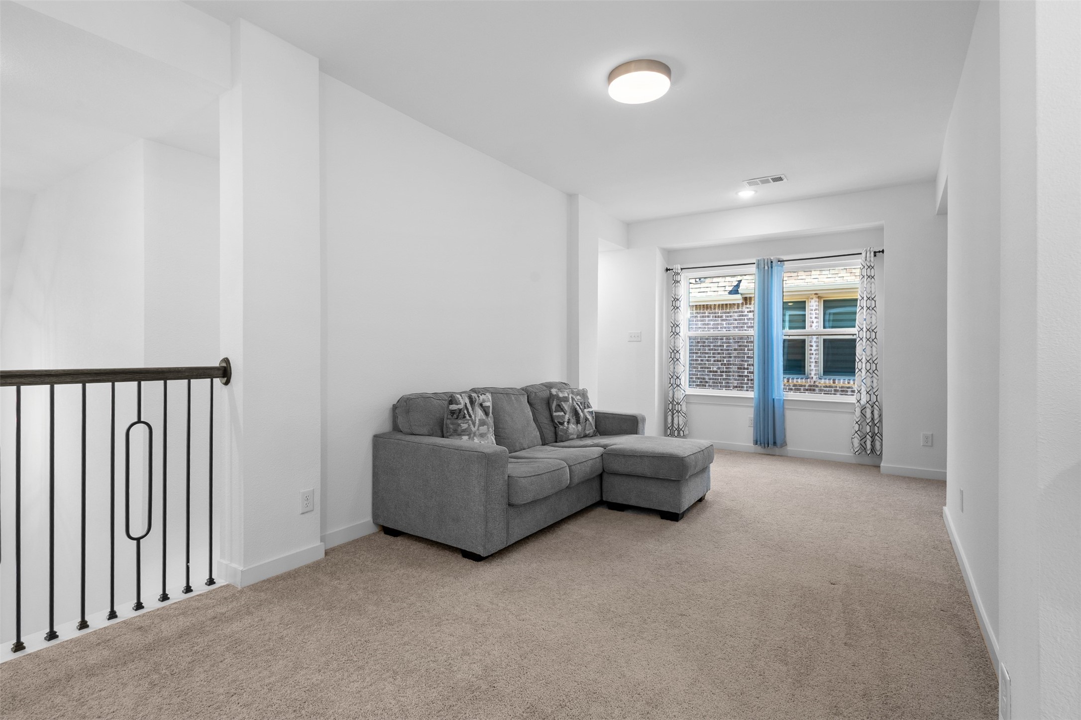 1136 Saddle Ridge Drive