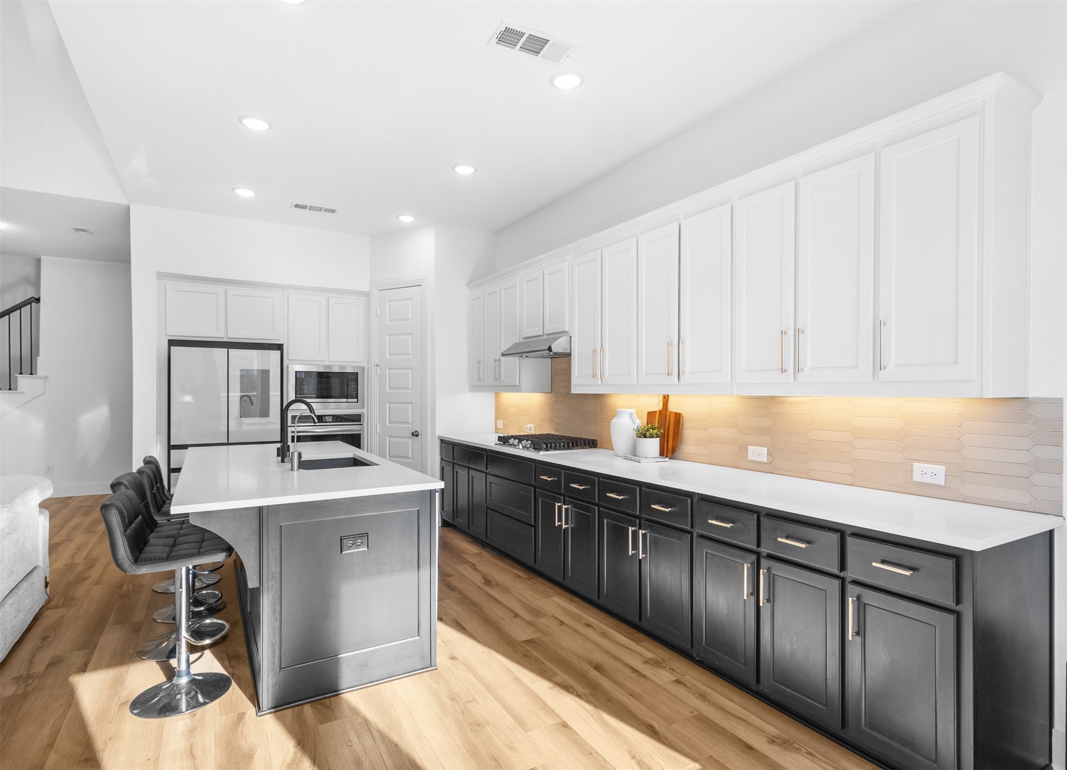 1136 Saddle Ridge Drive