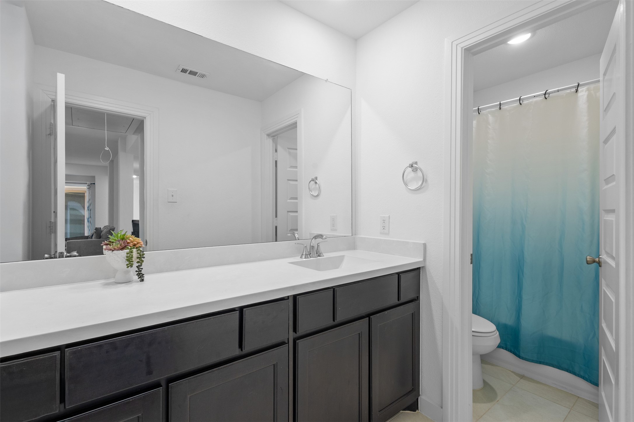 1136 Saddle Ridge Drive