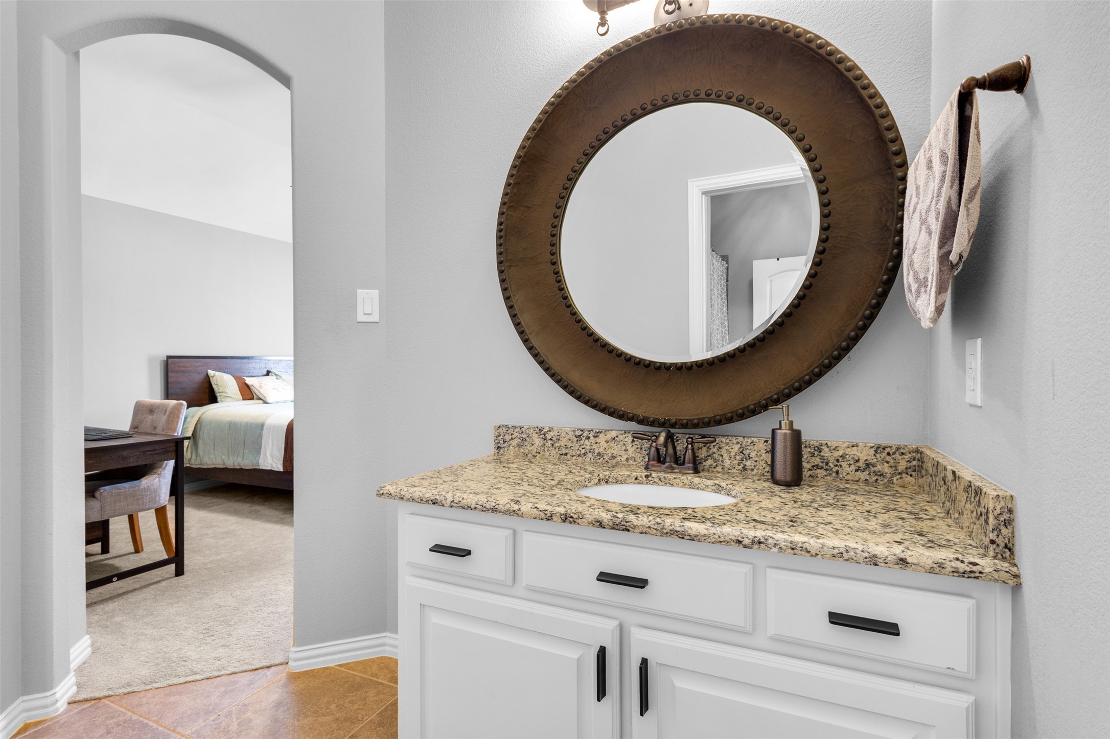 13648 Cobblestone Drive