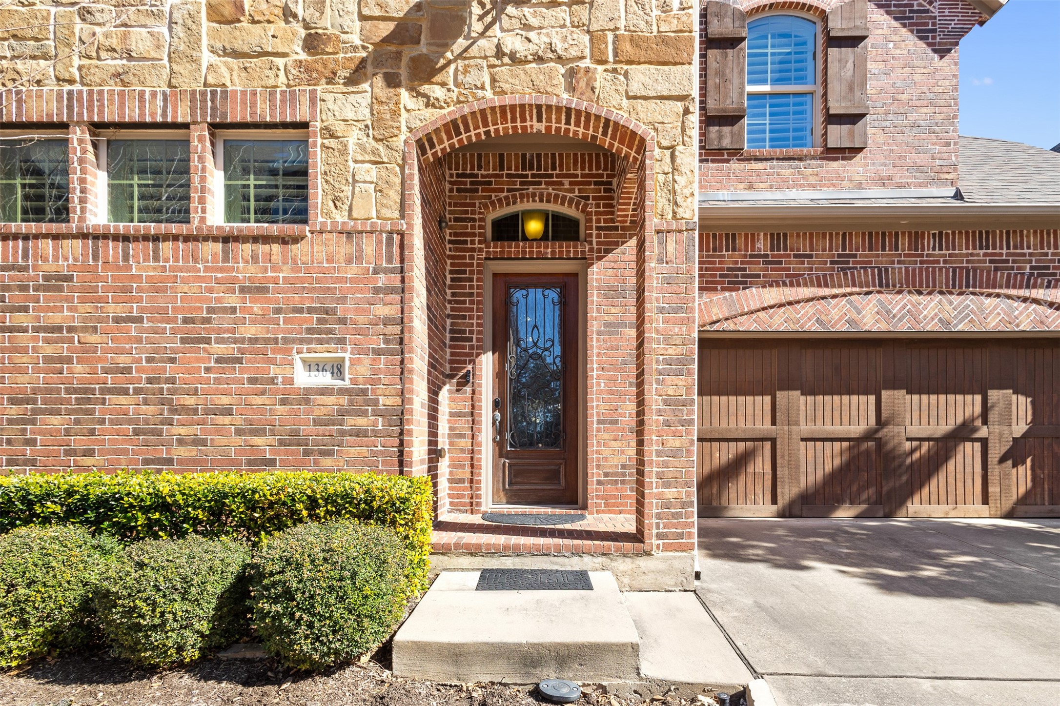 13648 Cobblestone Drive