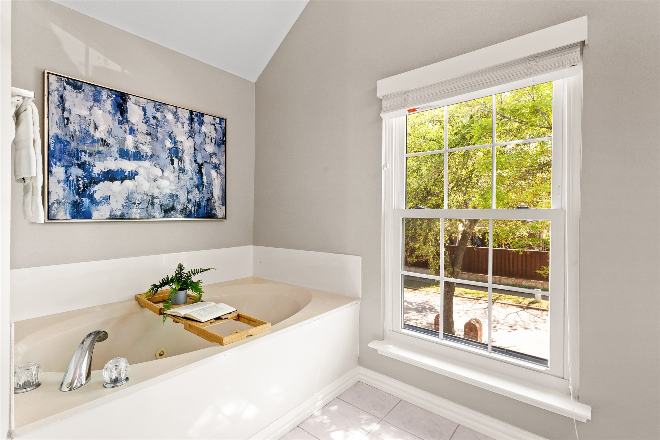 5128 Evergreen Drive