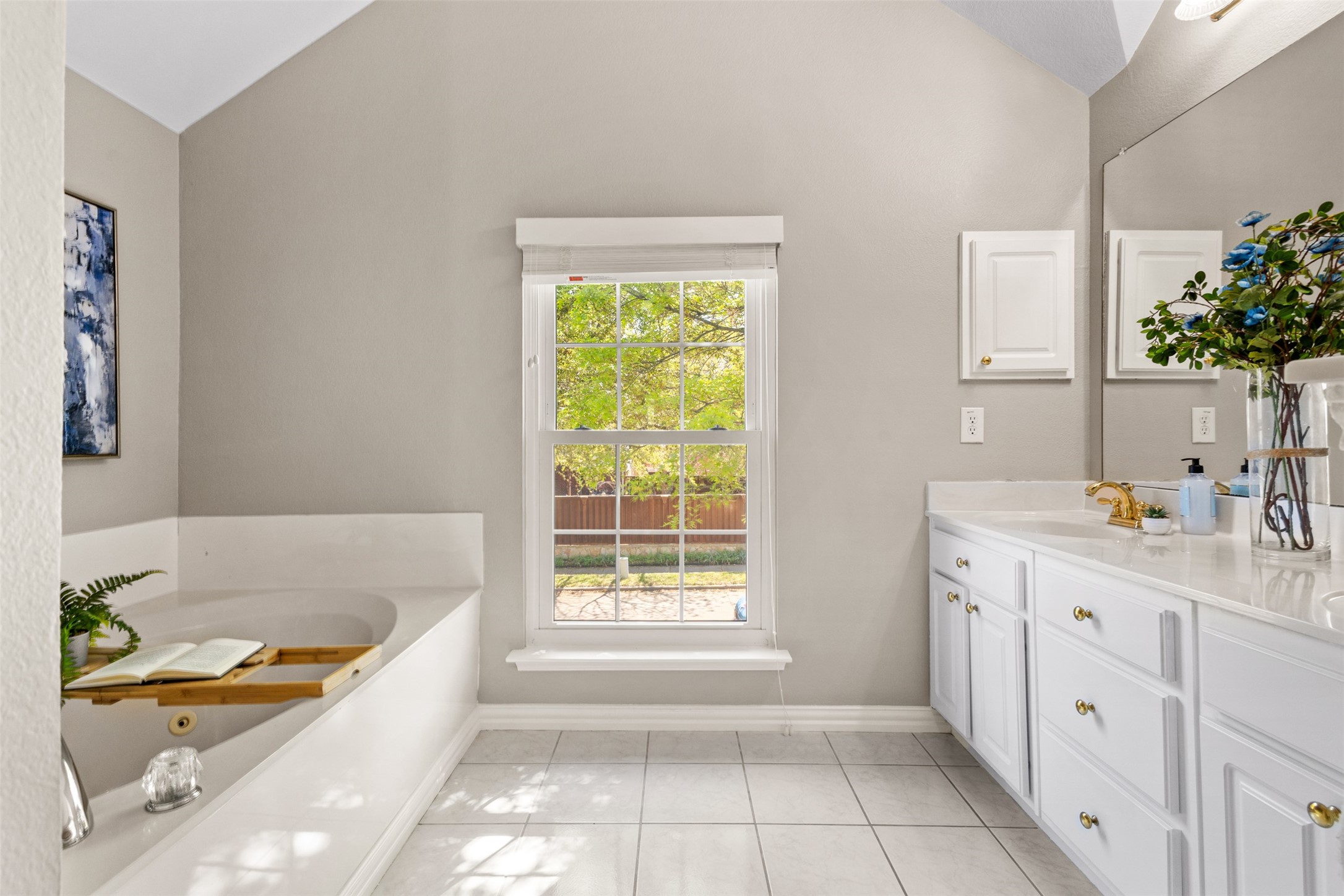 5128 Evergreen Drive