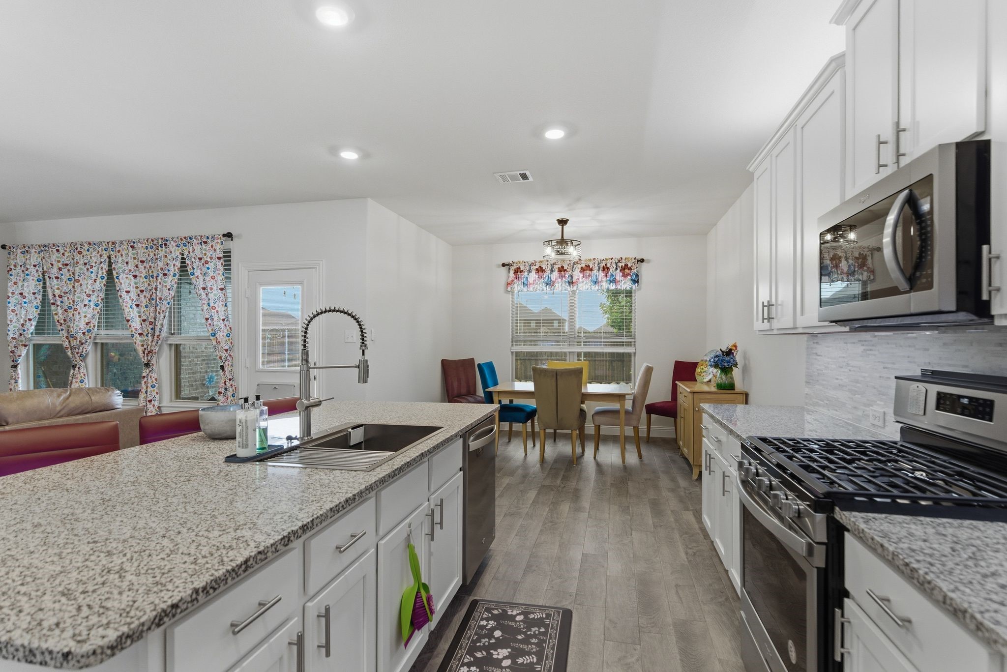 2900 Faro Road