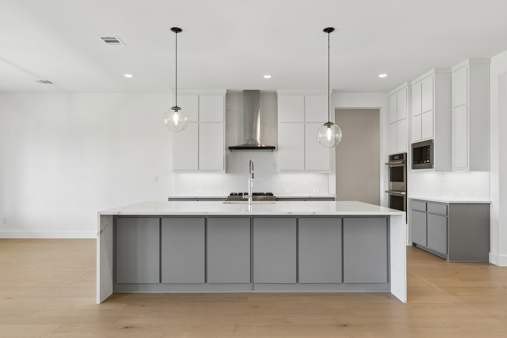 1105 Lessig Lane