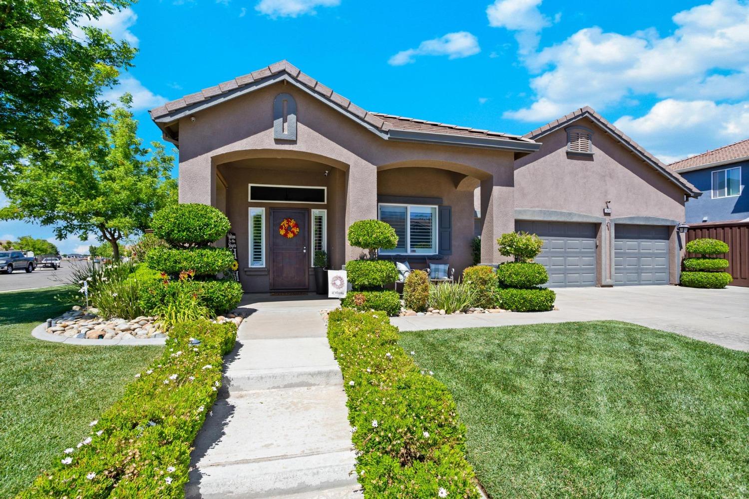 1930 Flora Vista Drive