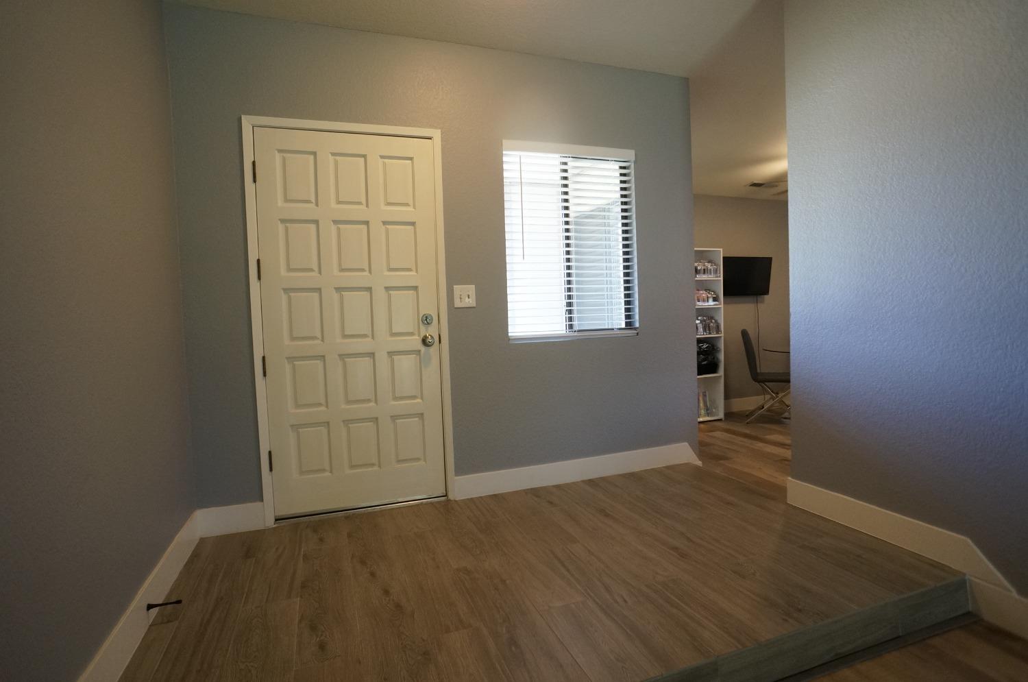 1121 Flatridge Court