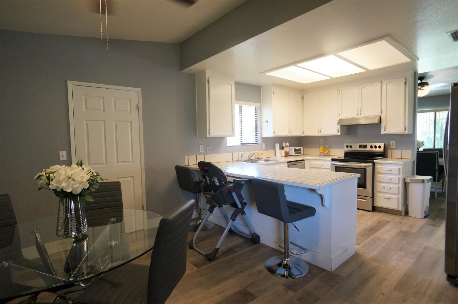 1121 Flatridge Court