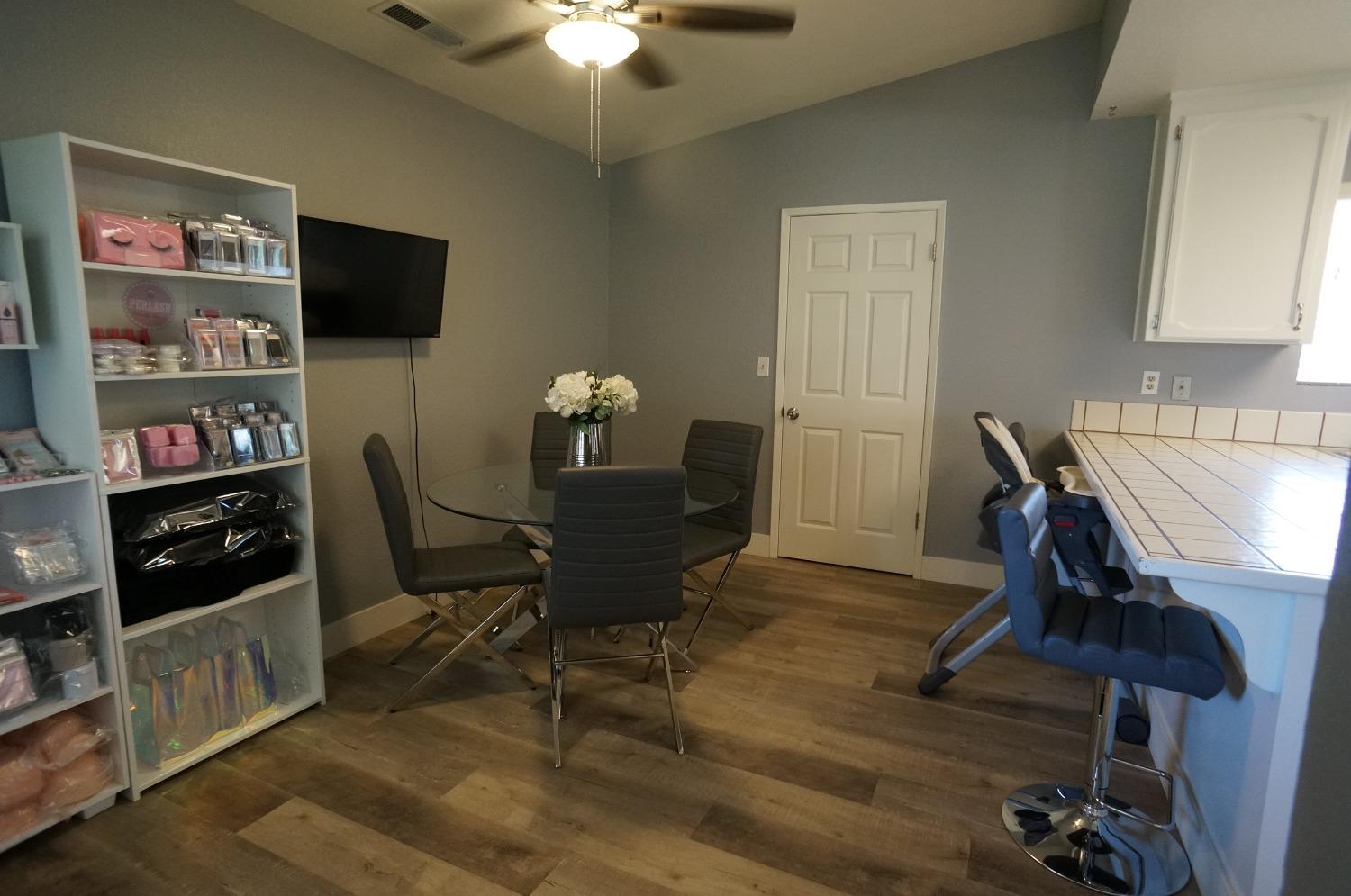 1121 Flatridge Court