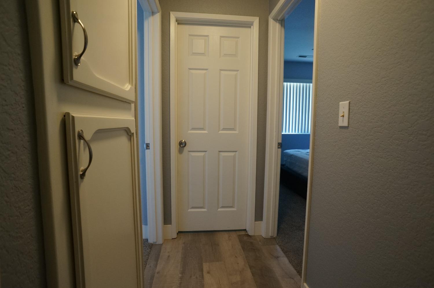 1121 Flatridge Court