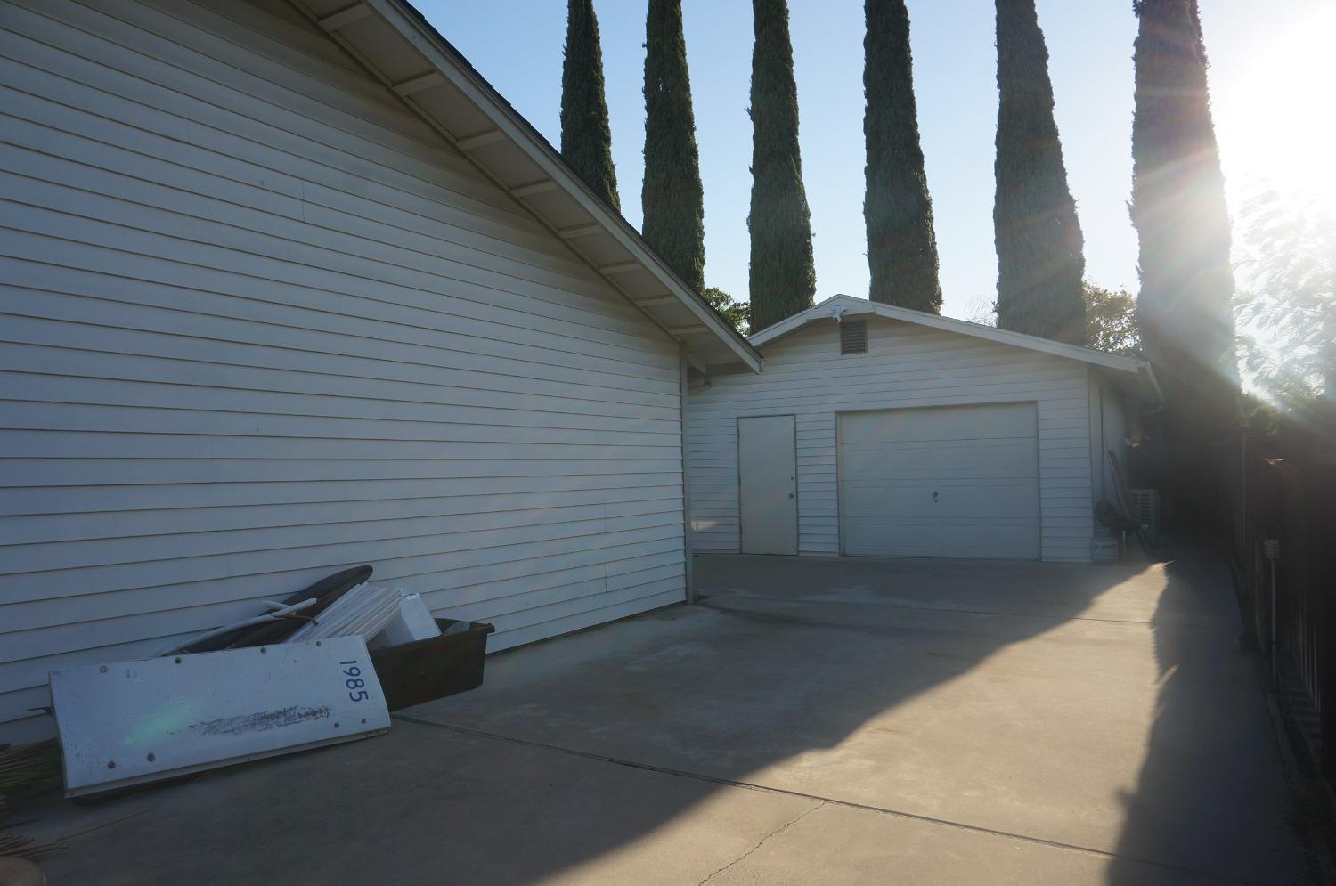 1121 Flatridge Court