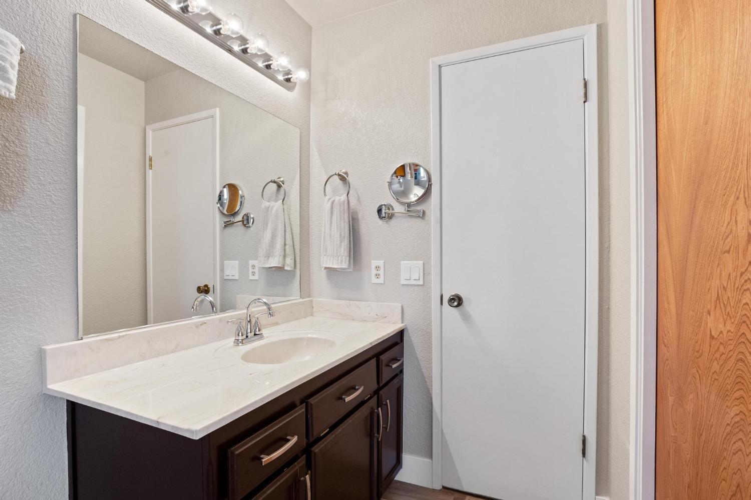 815 Grandview Circle