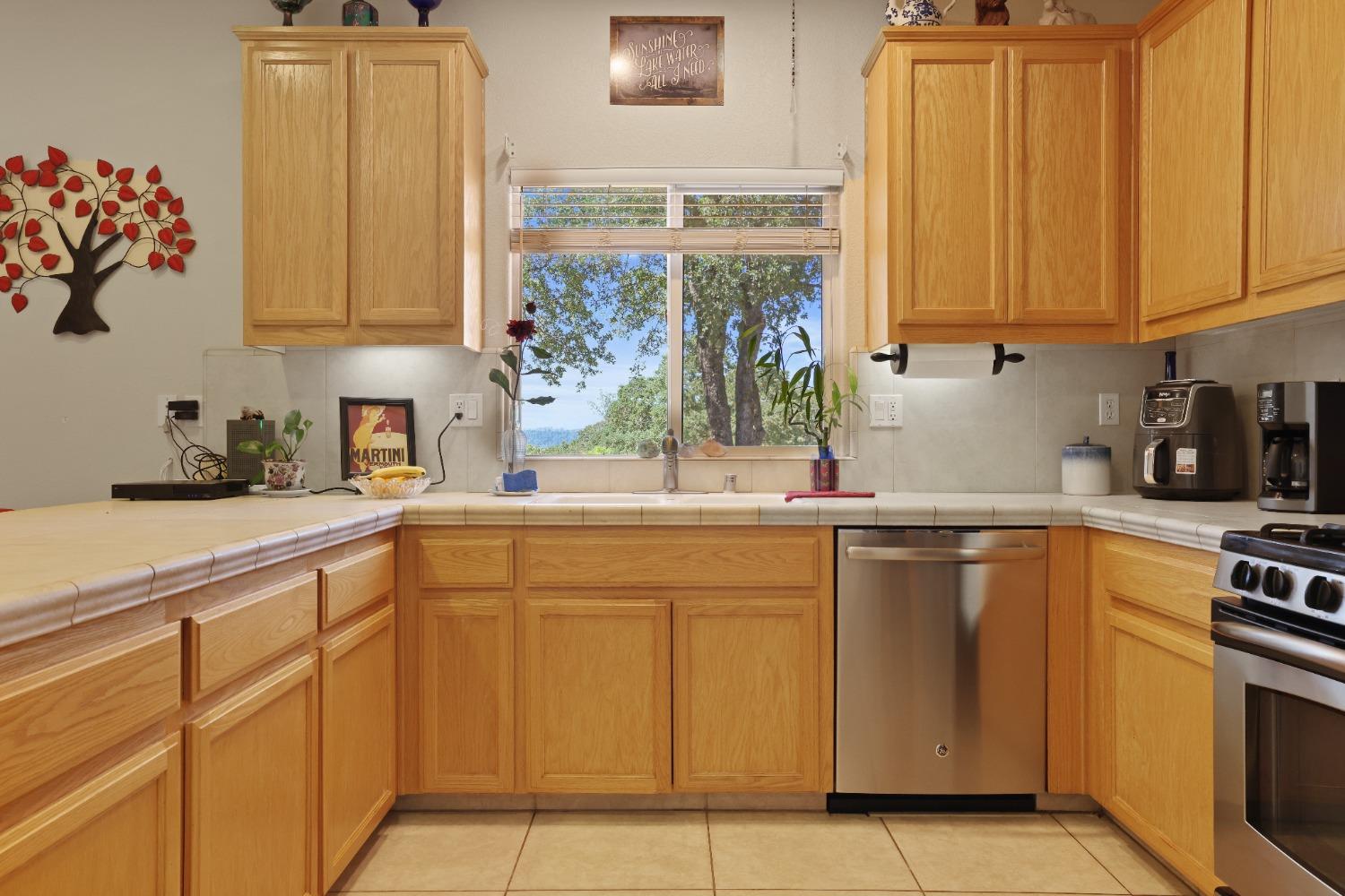 2888 Arrowhead Street