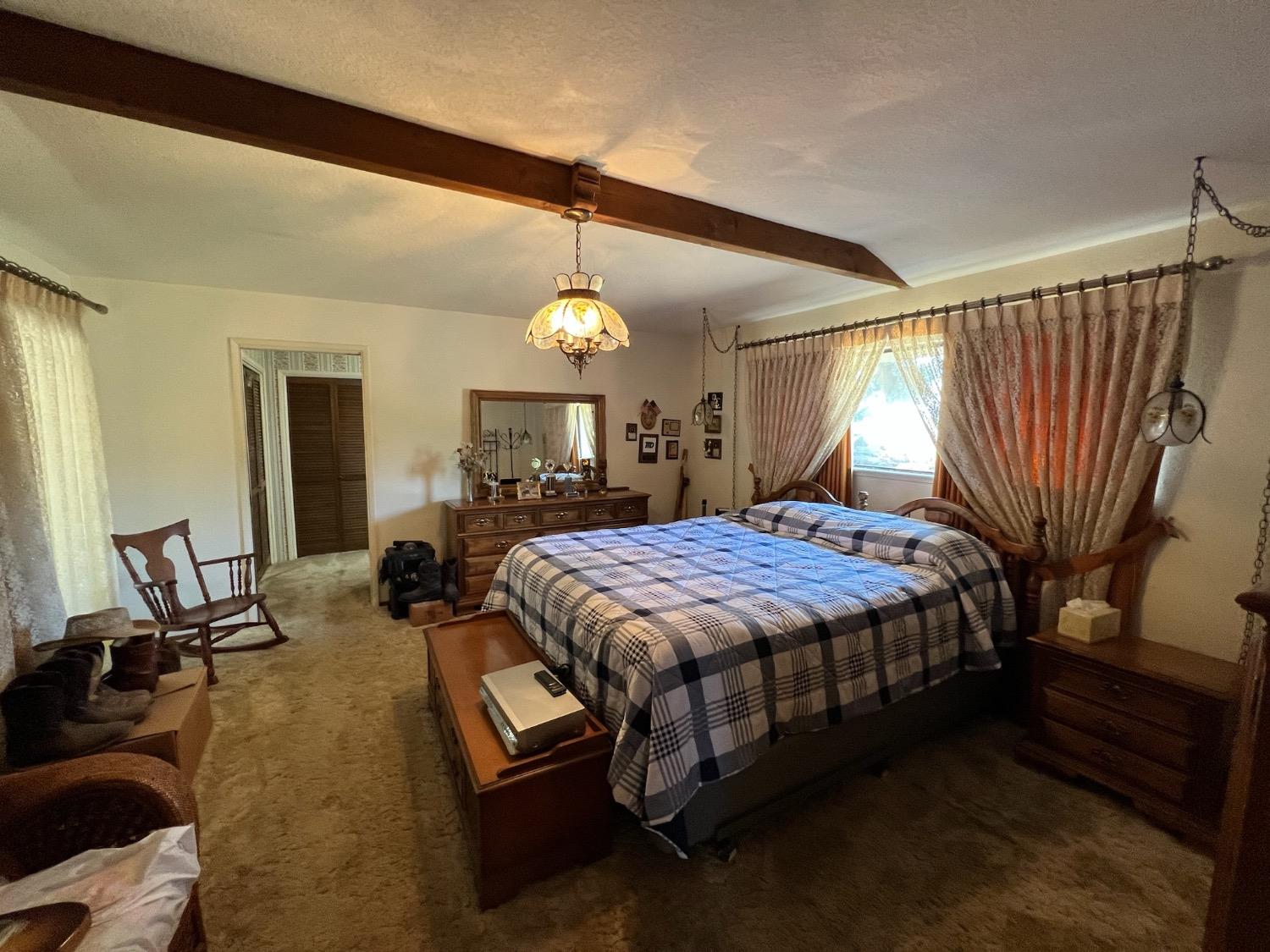 3518 W Linwood Avenue