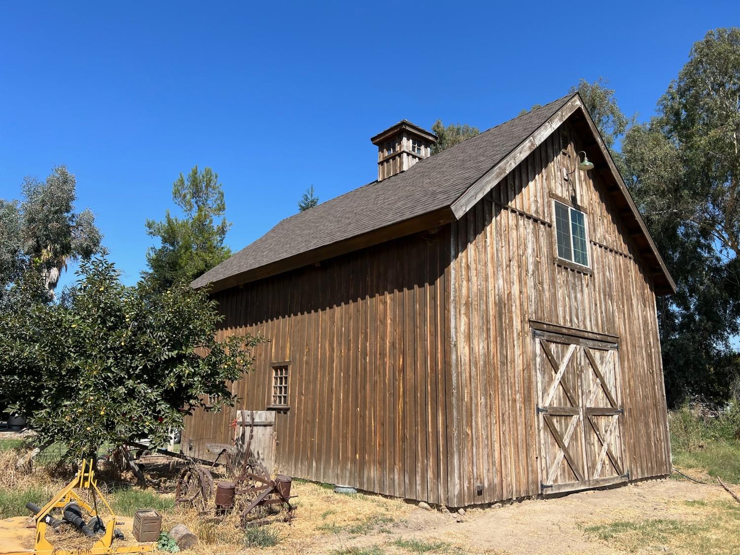 3518 W Linwood Avenue