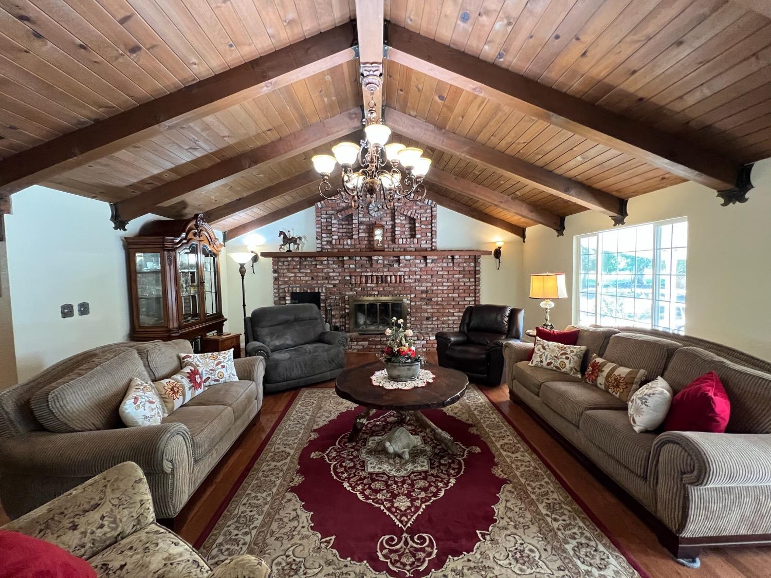 3518 W Linwood Avenue