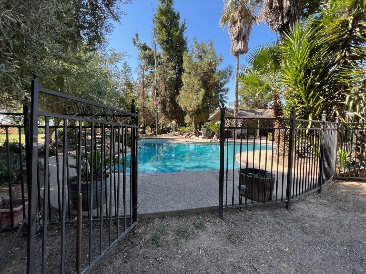 3518 W Linwood Avenue