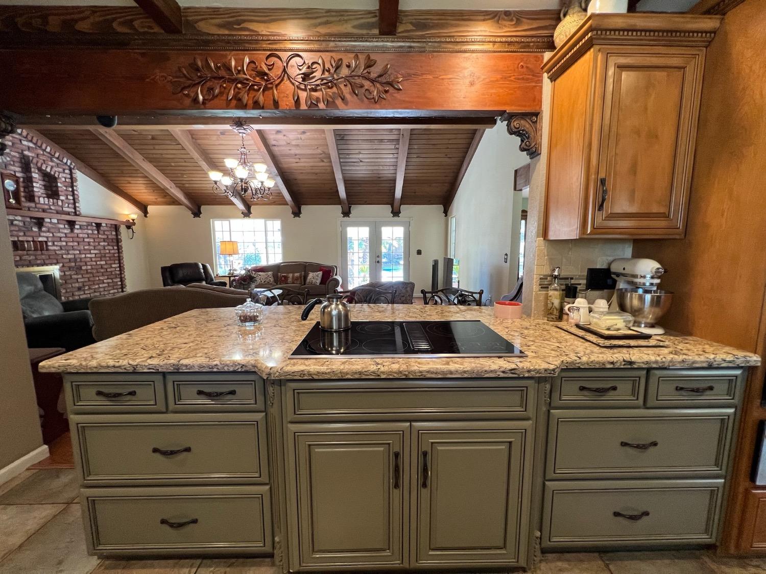 3518 W Linwood Avenue