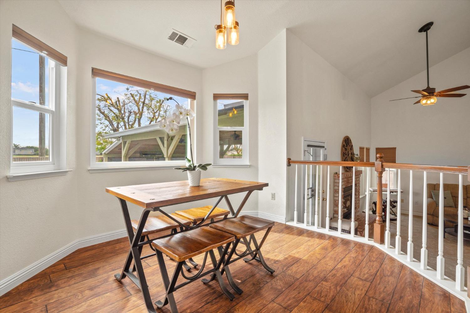 4005 Santa Maria Place