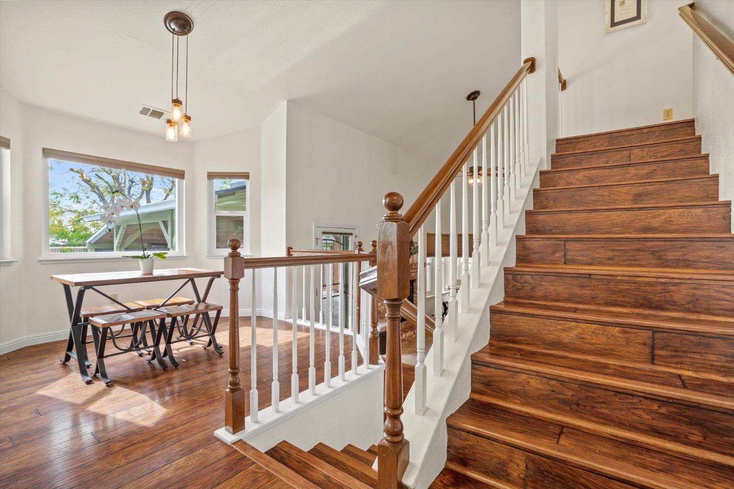 4005 Santa Maria Place