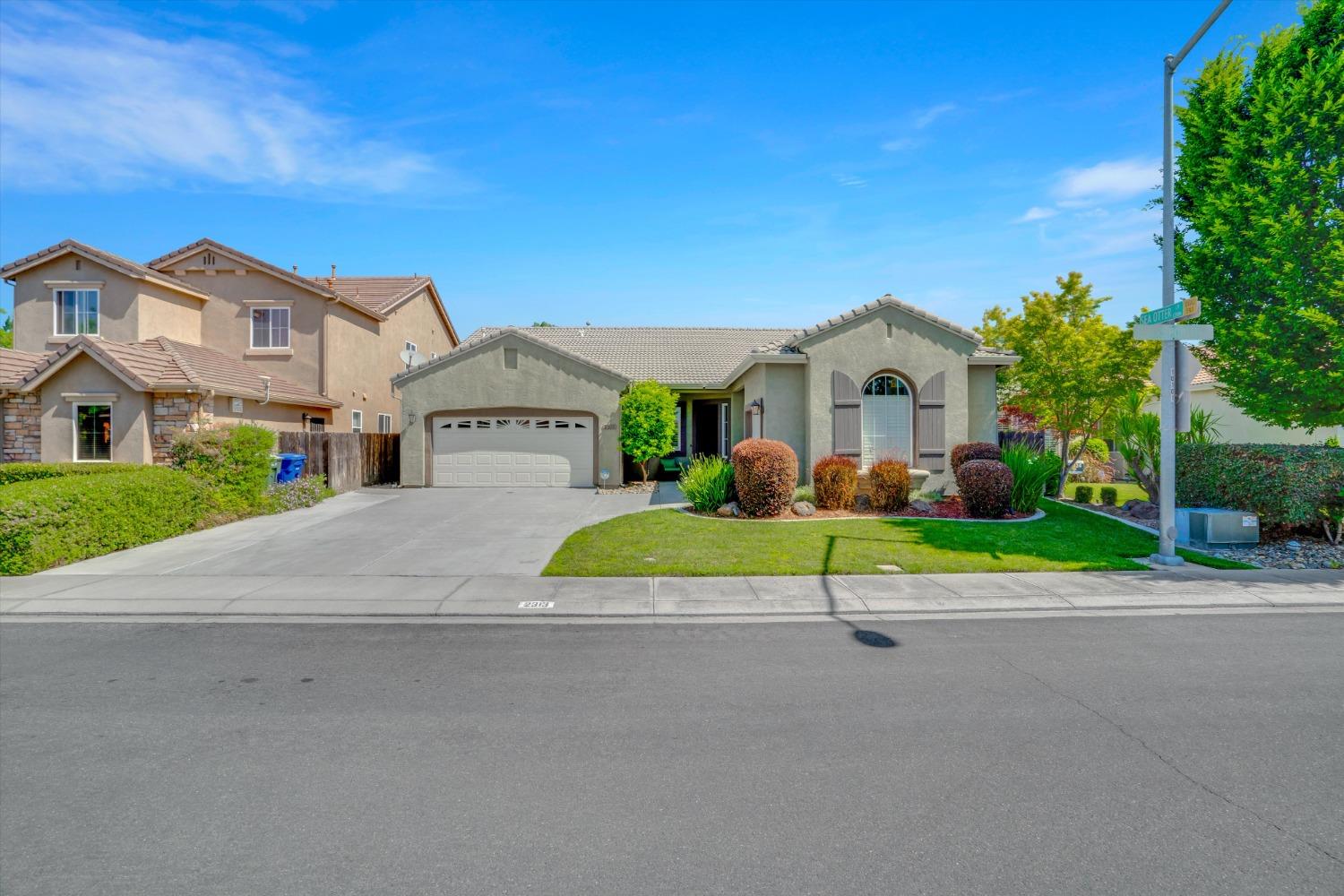 2313 Lovers Point Lane