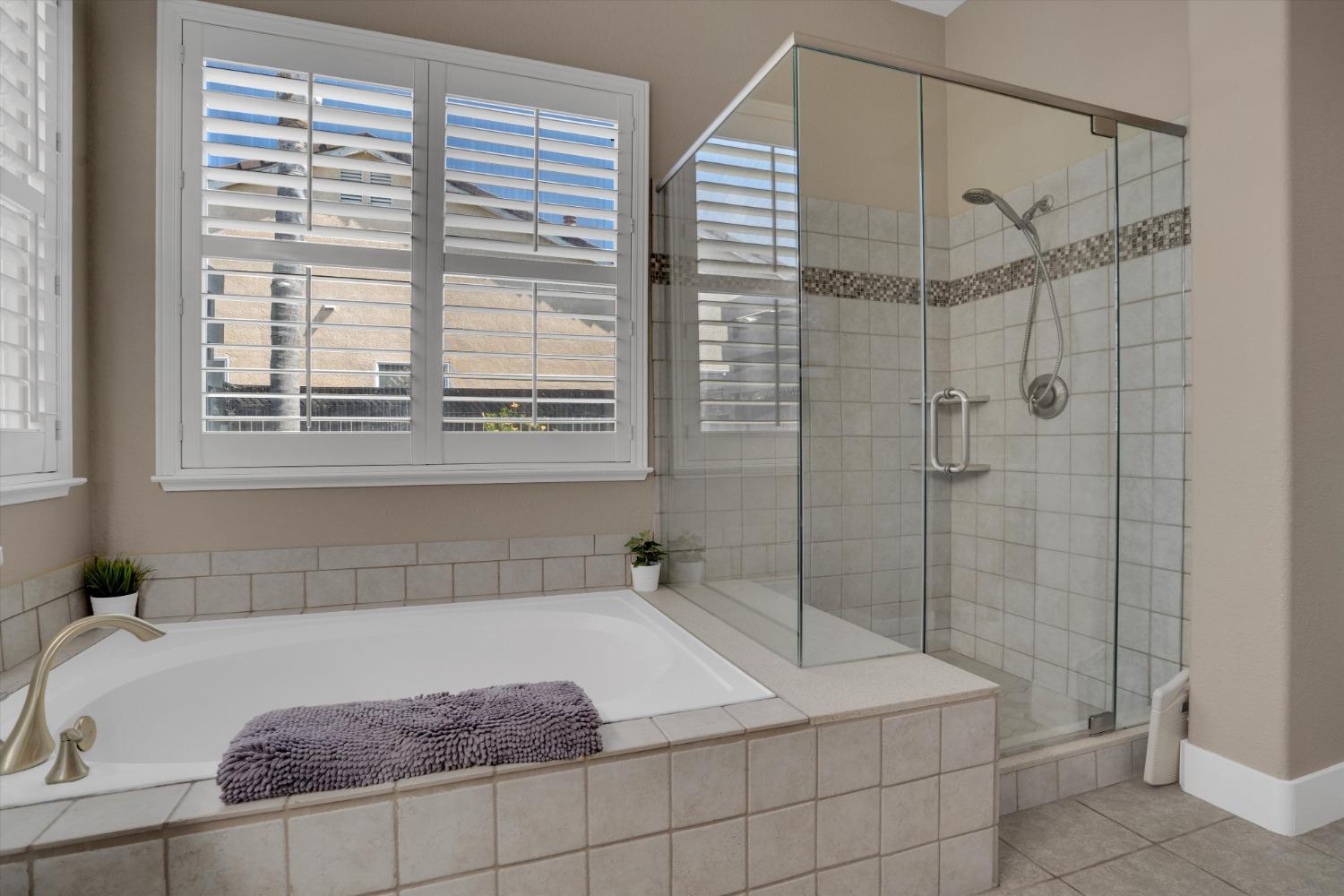 2313 Lovers Point Lane