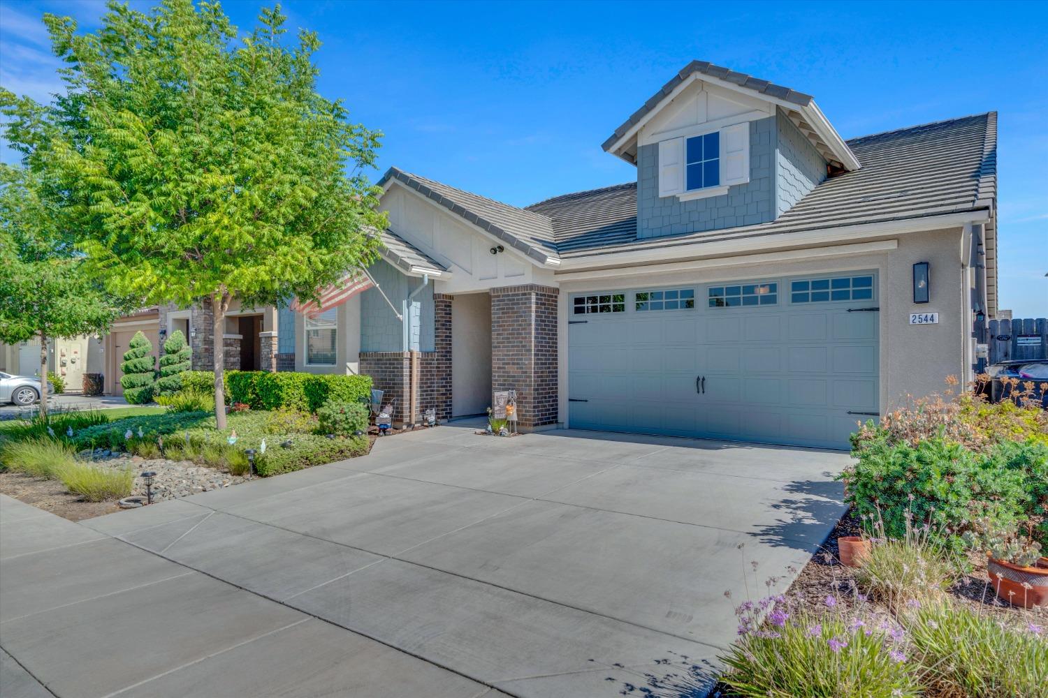 2544 Rolling Brook Way