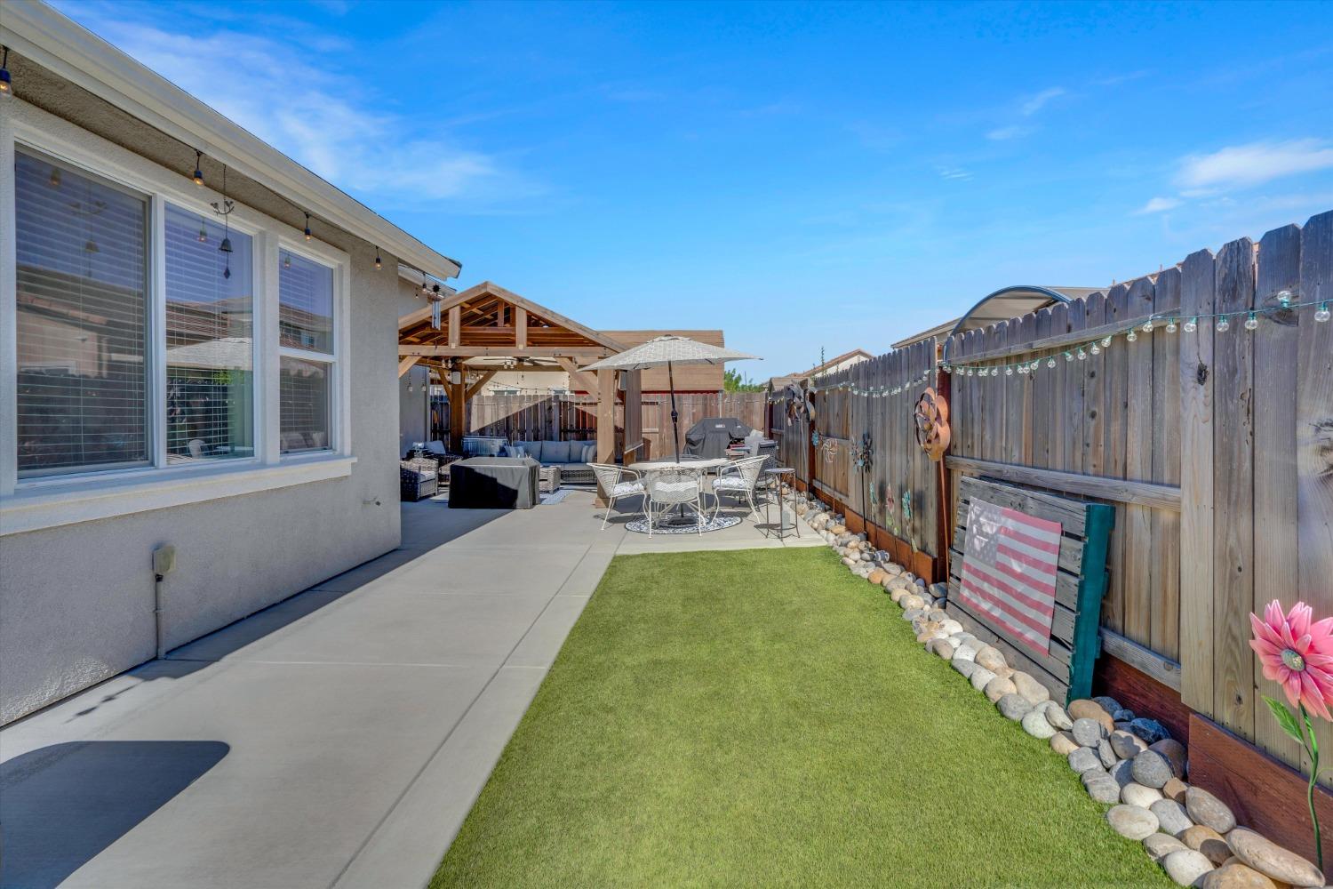 2544 Rolling Brook Way