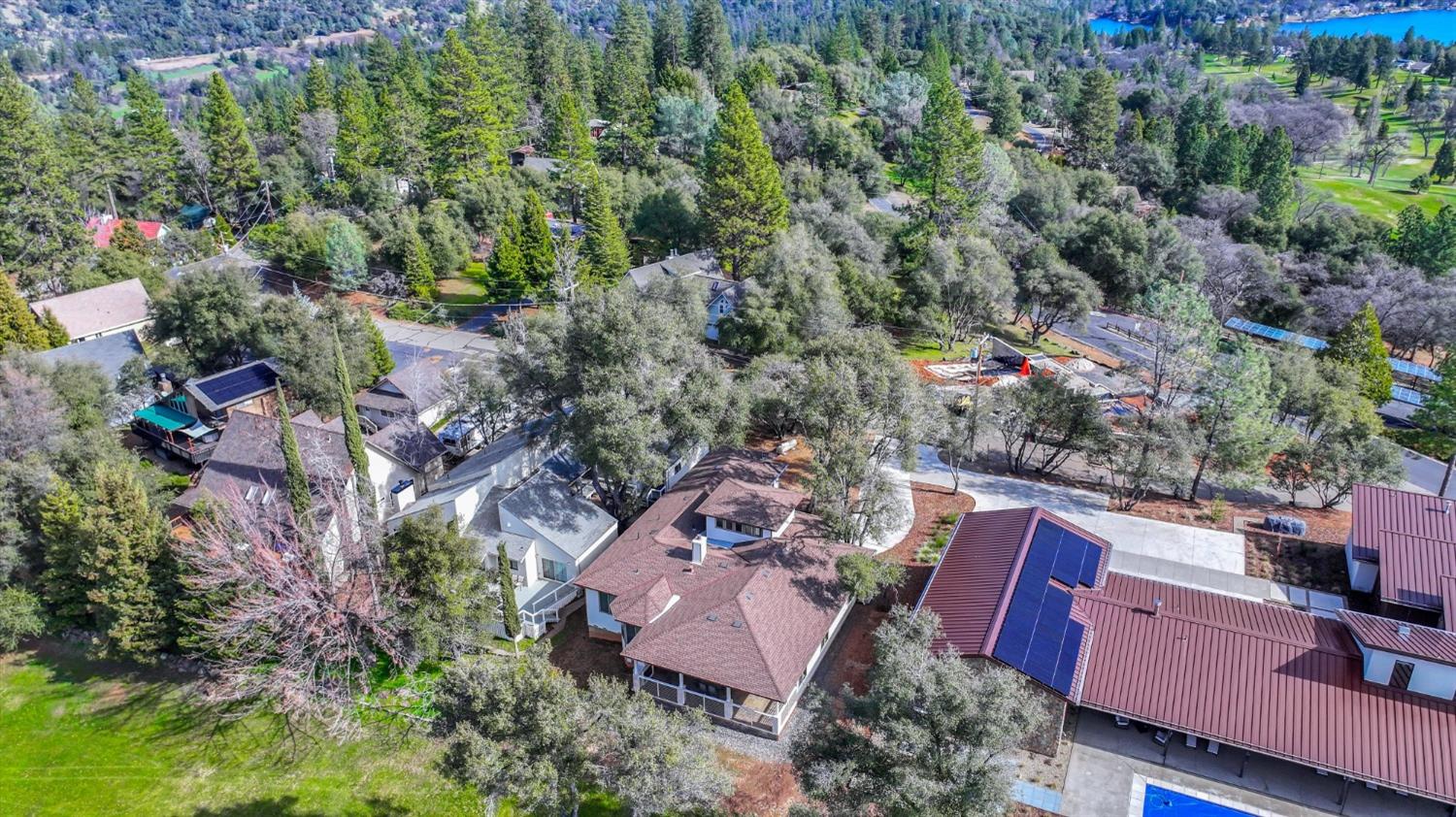 19294 Oak Grove Circle