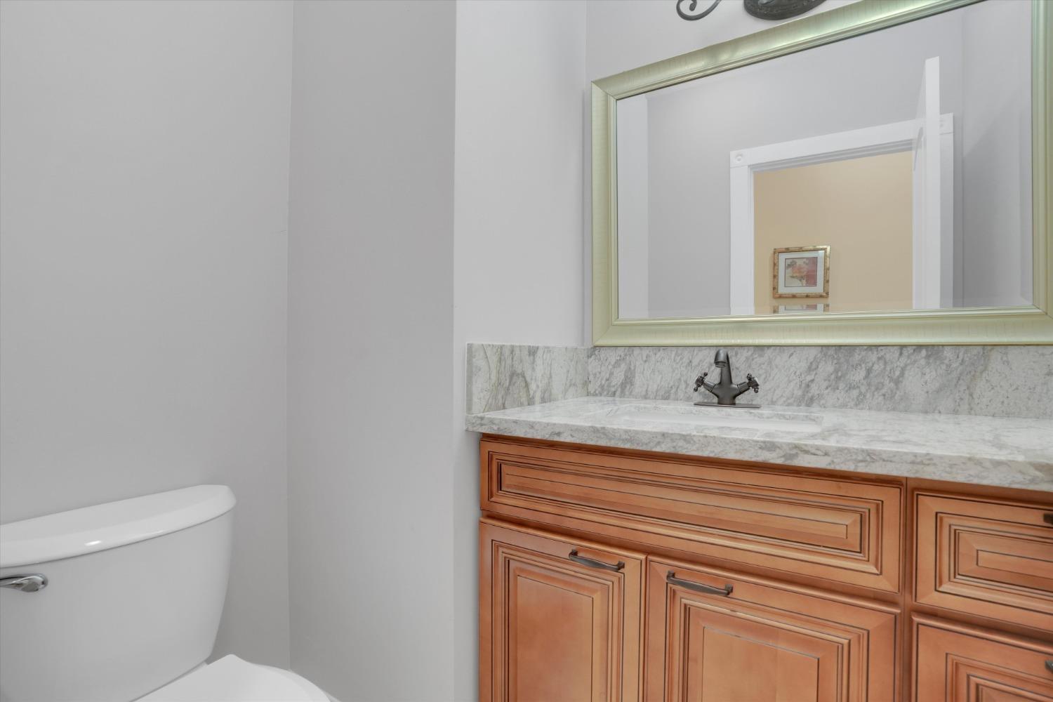 19294 Oak Grove Circle