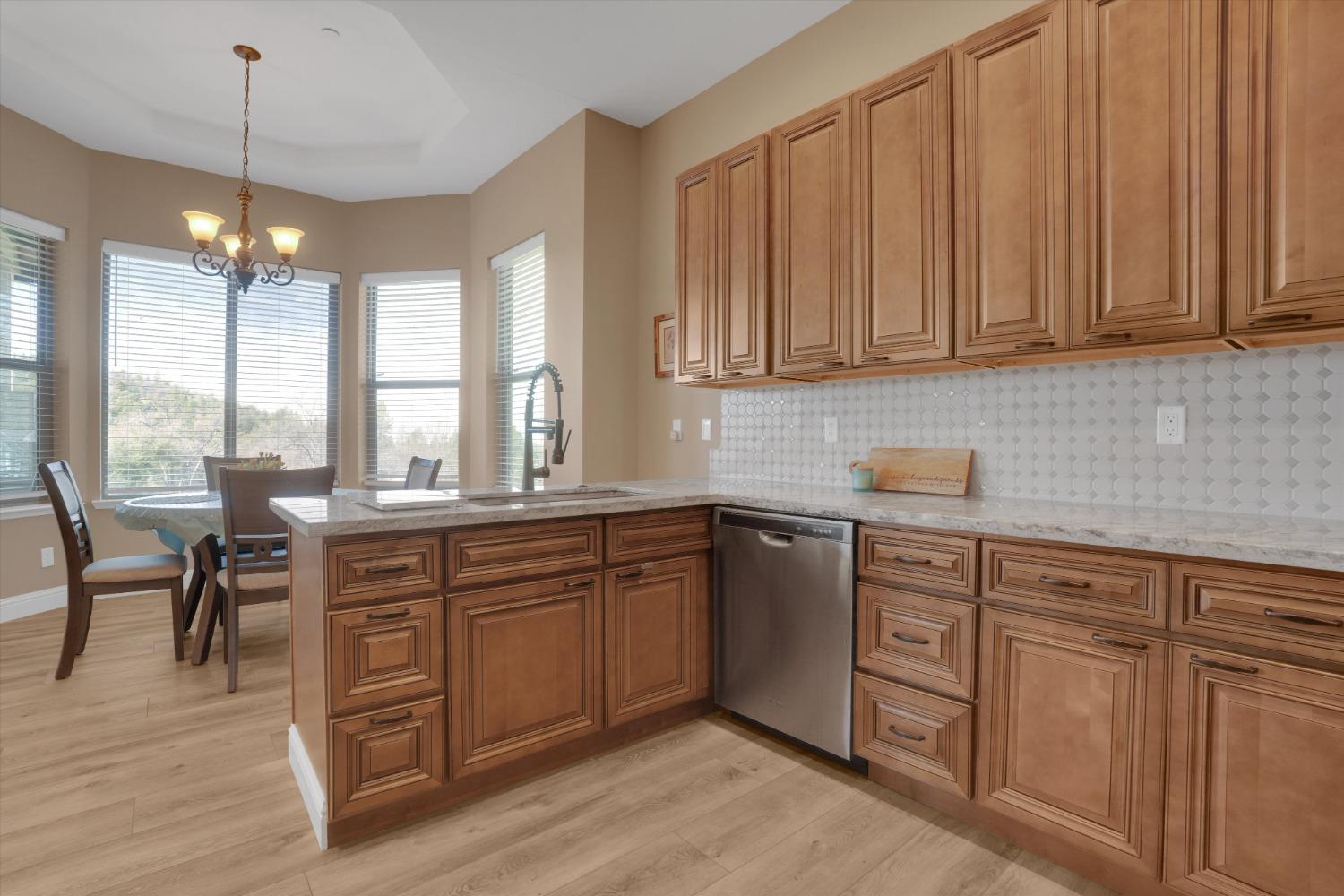 19294 Oak Grove Circle