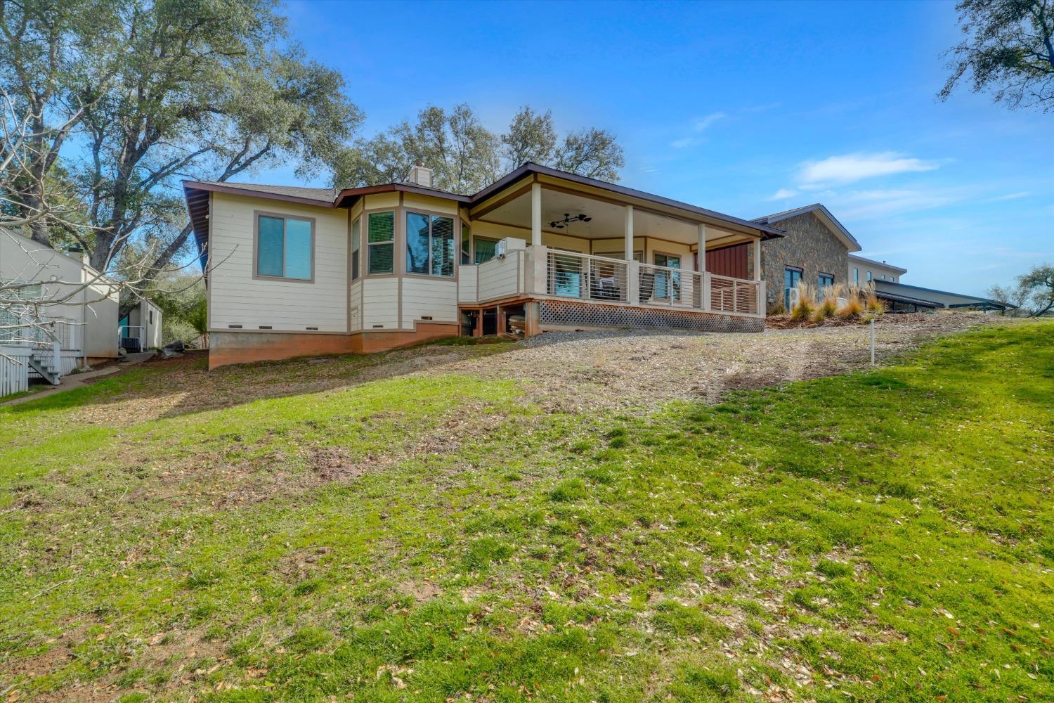 19294 Oak Grove Circle