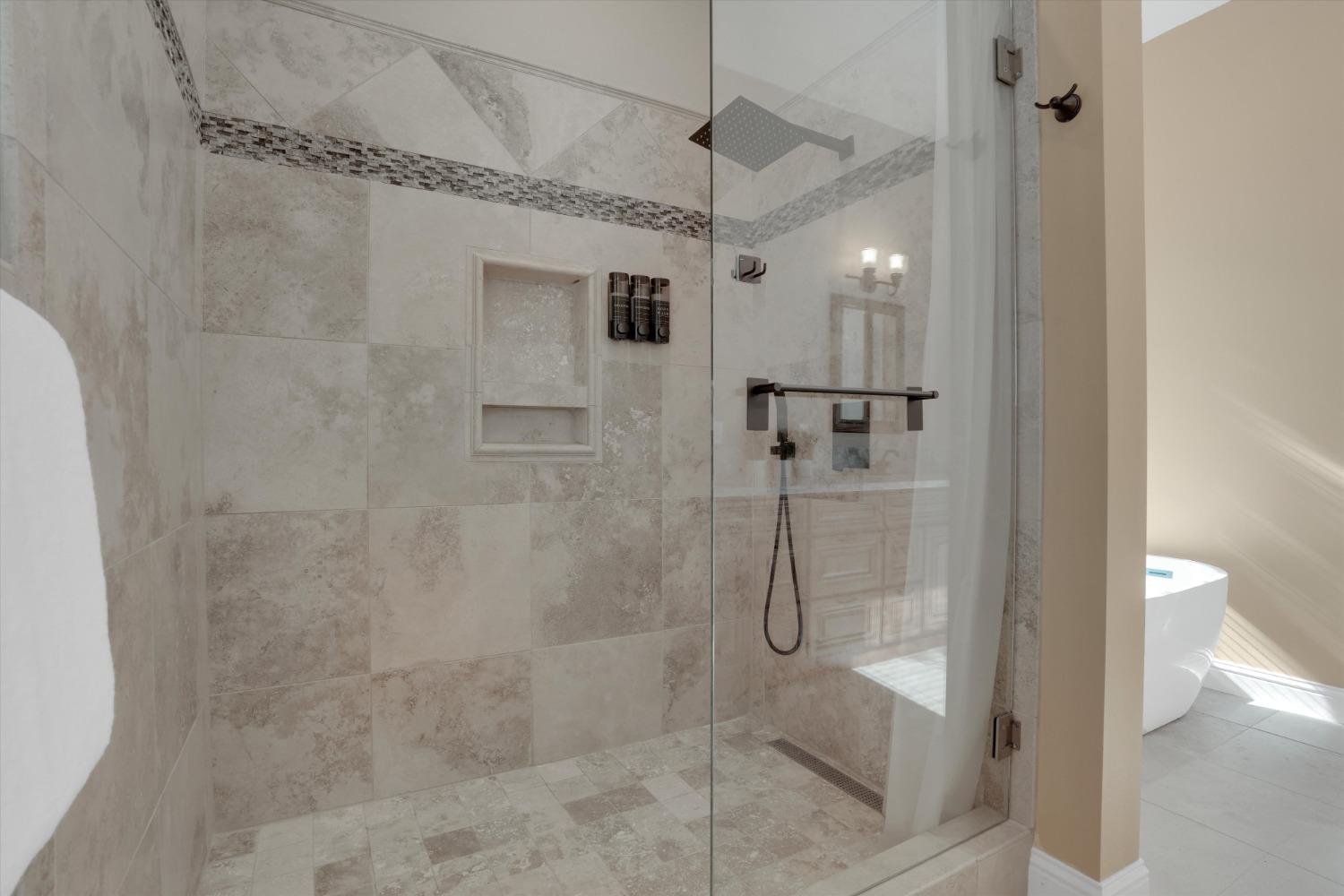 19294 Oak Grove Circle