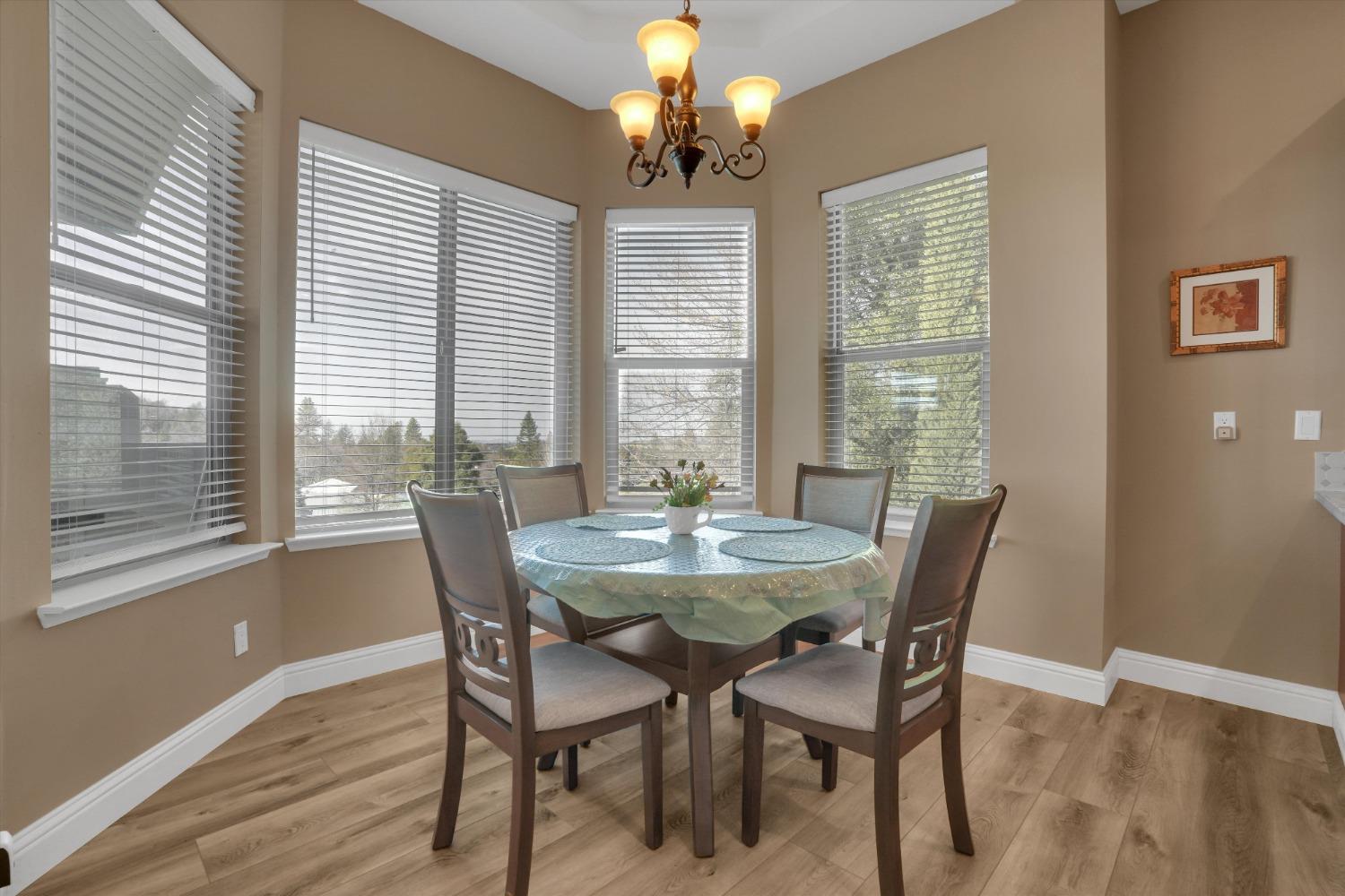 19294 Oak Grove Circle