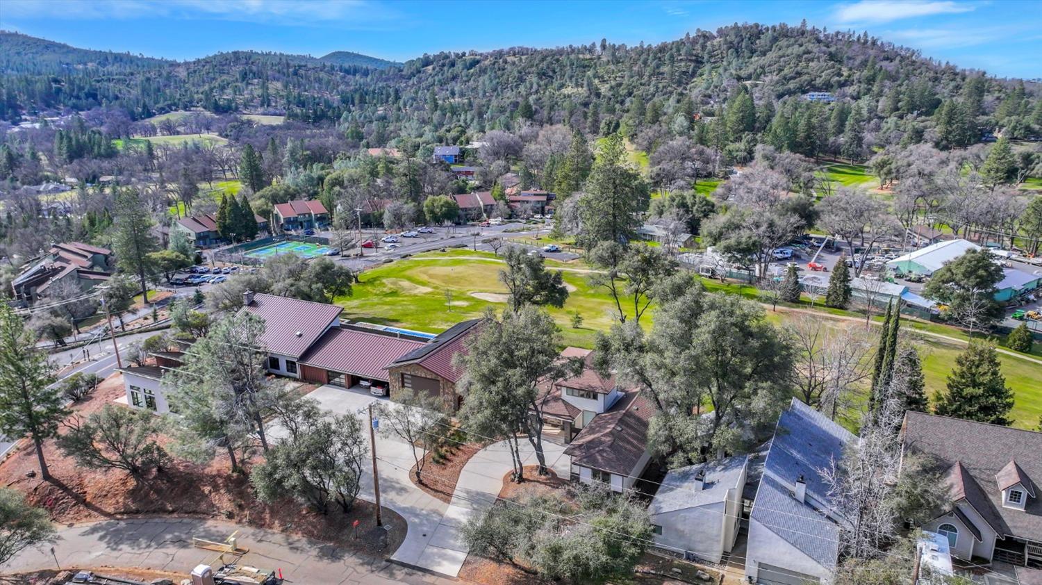 19294 Oak Grove Circle