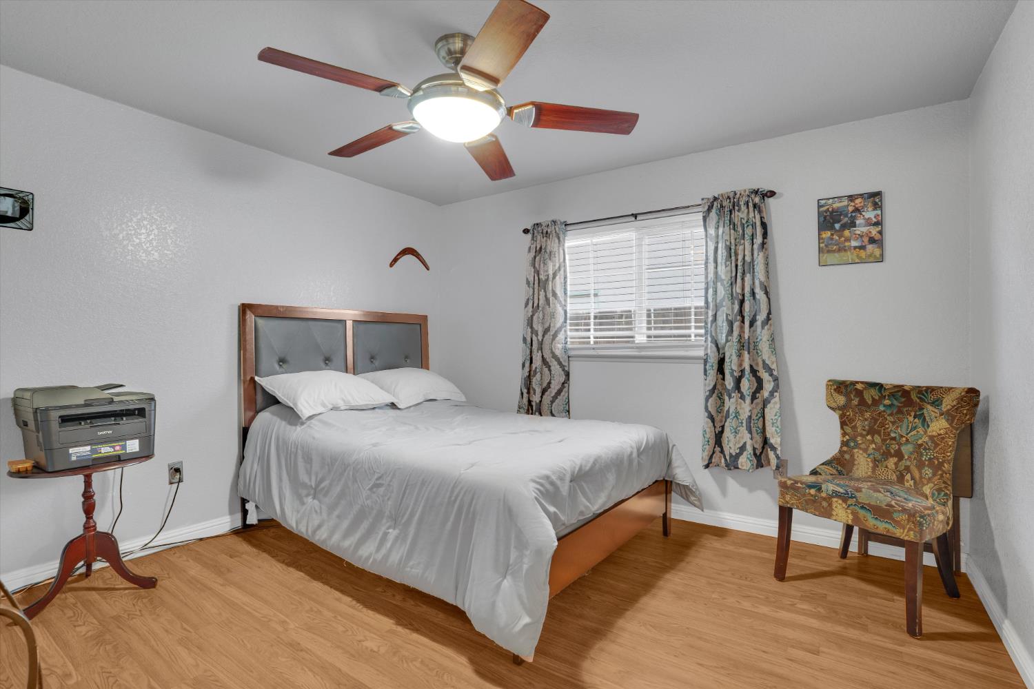 1125 W Tuolumne Road