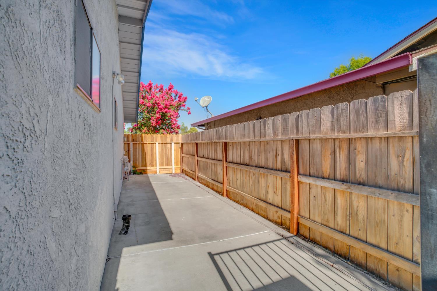 842 Lazarine Court