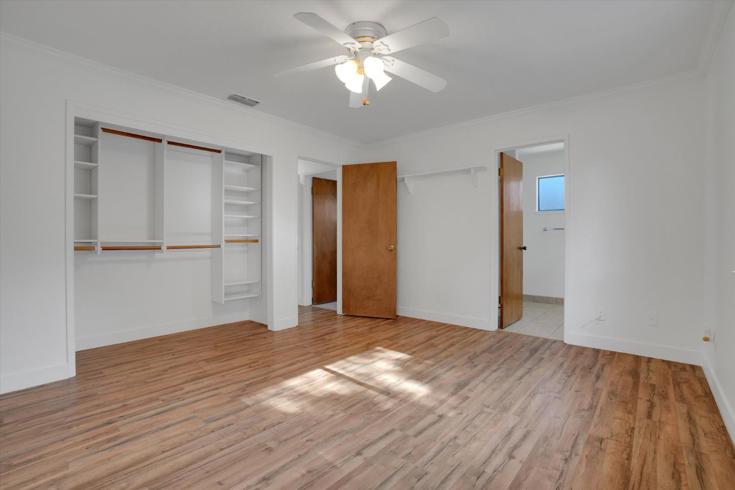 842 Lazarine Court
