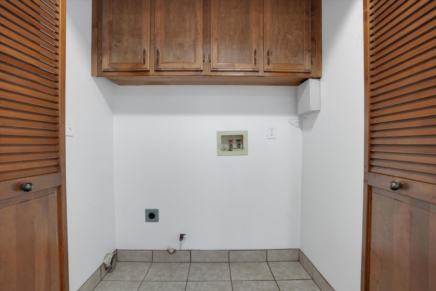 842 Lazarine Court