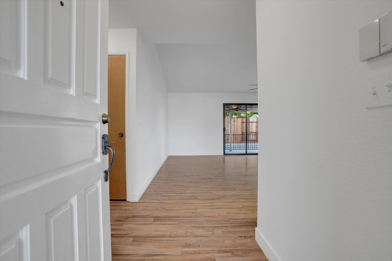 842 Lazarine Court