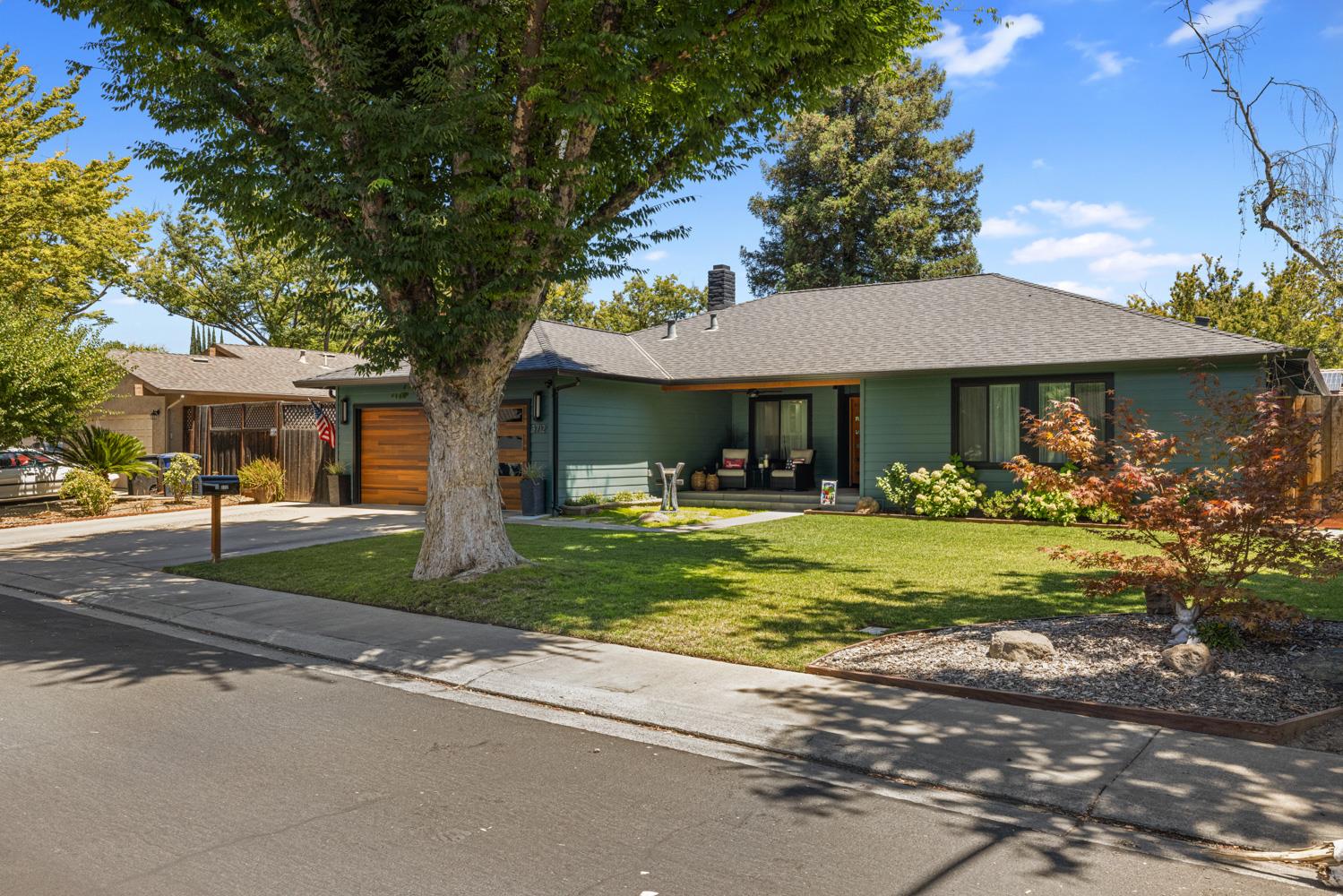 3712 Corte Madera Avenue