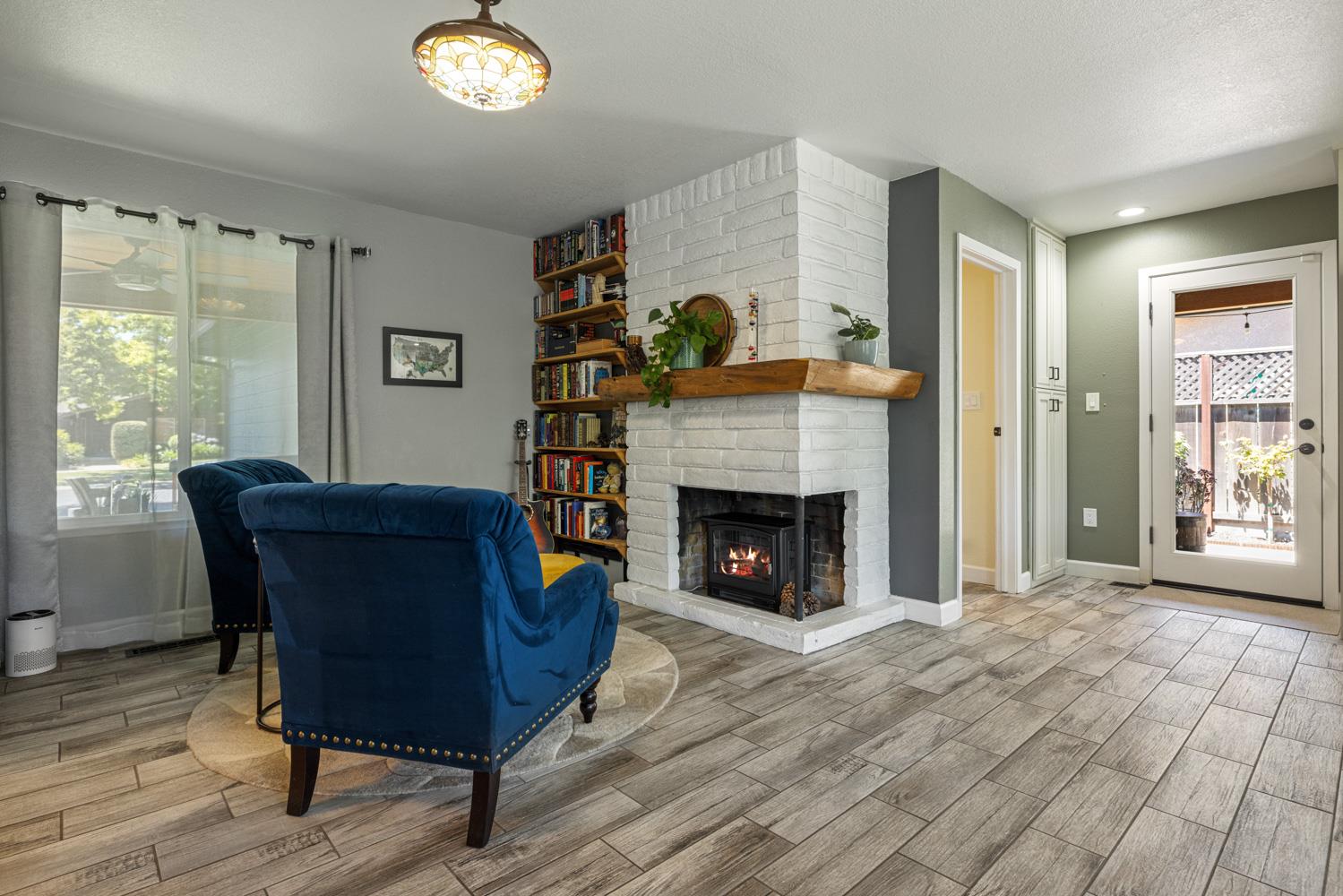 3712 Corte Madera Avenue