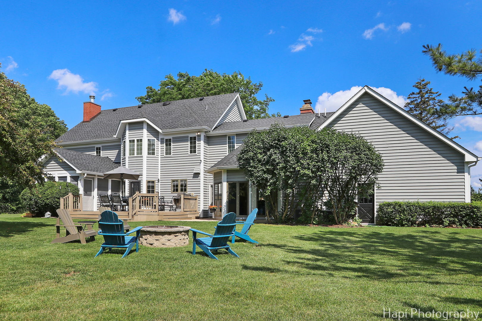 2340 Huntington Lakes Drive